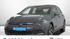 Gebraucht 2023 VW Golf VIII Style Limousine | 28.247 € (Fairer Preis)