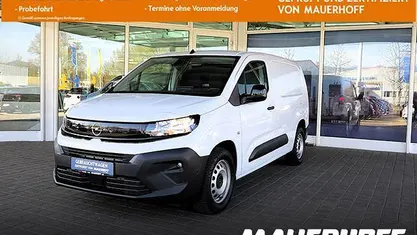 Gebraucht Opel Combo Basis 131 PS (96 kW) 2025 Weiß Kombi