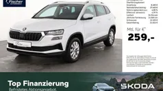 Weiss Gebraucht 2023 Skoda Karoq Ambition SUV | 27.940 € (Guter Preis)