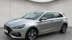 Silber Gebraucht 2023 Hyundai i30 Trend Limousine | 15.990 € (Guter Preis)