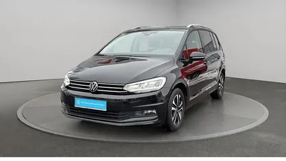Schwarz Gebraucht 2020 VW Touran United Van / Kleinbus | 20.890 € (Fairer Preis)