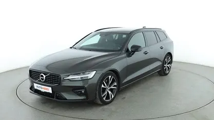 Gebraucht Volvo V60 R-Design 197 PS (144 kW) 2021 Grau Kombi