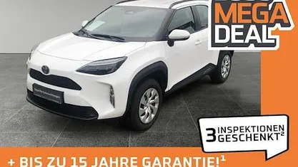 Weiß Gebraucht 2024 Toyota Yaris Cross Business Edition SUV | 23.480 € (Superpreis)