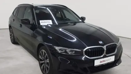Gebraucht BMW 320 Sport Line 190 PS (139 kW) 2024 Saphirschwarz metallic Kombi
