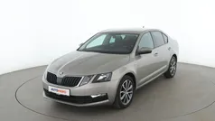 Grau Gebraucht 2018 Skoda Octavia Drive Limousine | 14.740 € (Fairer Preis)