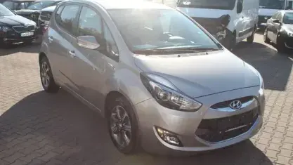 Gebraucht Hyundai ix20 Trend 125 PS (91 kW) 2017 Weiß Kleinwagen