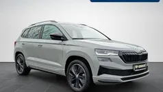 Steelgrau Gebraucht 2023 Skoda Karoq SportLine SUV | 36.480 € (Fairer Preis)