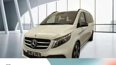 Bergkristallweiß metallic Gebraucht 2023 Mercedes V220 Van / Kleinbus | 44.950 € (Fairer Preis)