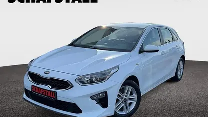 (unbekannt) ((wd) cararraweiss) Gebraucht 2018 Kia Ceed Comfort Kleinwagen | 13.979 € (Fairer Preis)