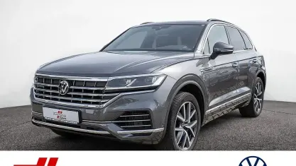Gebraucht VW Touareg Elegance 381 PS (280 kW) 2021 Grau / siliziumgrau (metallic) SUV