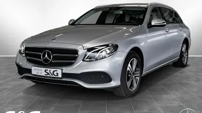 Gebraucht Mercedes E220 Avantgarde 194 PS (142 kW) 2019 Iridiumsilber metallic Kombi