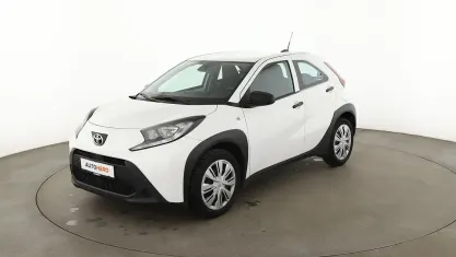 Second-hand Toyota Aygo X 72 CP (52 kW) 2023 Alb SUV