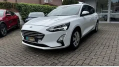 Weiss Gebraucht 2020 Ford Focus Cool & Connect Kombi | 15.680 € (Fairer Preis)