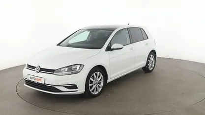 Weiß Gebraucht 2018 VW Golf Comfortline Limousine | 15.740 € (Fairer Preis)