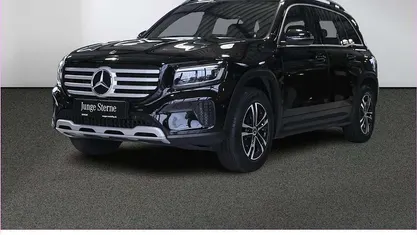 Unilack nachtschwarz Gebraucht 2024 Mercedes GLB200 SUV | 38.750 € (Fairer Preis)