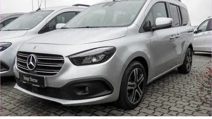 Gebraucht 2025 Mercedes T180 Progressive Van / Kleinbus | 33.750 € (Fairer Preis)