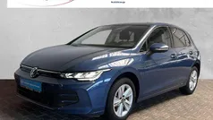 Gebraucht 2024 VW Golf VIII Life Limousine | 27.890 € (Fairer Preis)