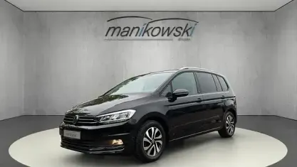 Gebraucht VW Touran Active 150 PS (110 kW) 2021 Schwarz Van / Kleinbus