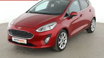 Gebraucht Ford Fiesta Titanium 101 PS (74 kW) 2018 Rot Kleinwagen