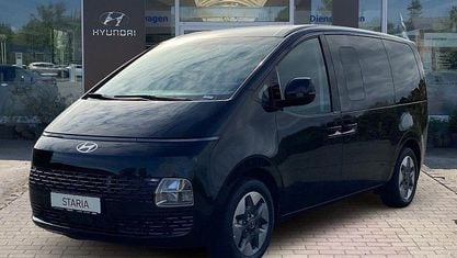 Neu Hyundai Staria 224 PS (164 kW) 2025 Abyss black Van / Kleinbus