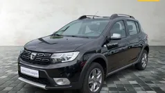 Schwarz Gebraucht 2019 Dacia Sandero Essentiel Kleinwagen | 9.999 € (Guter Preis)