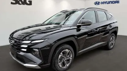 Neu Hyundai Tucson Select 239 PS (175 kW) 2026 Met (schwarz SUV