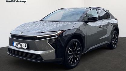Usata Toyota bZ4X Lounge 252 kW (343 CV) 2026 Nero SUV