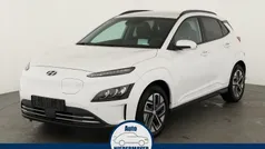 Weiss Gebraucht 2023 Hyundai Kona Style SUV | 25.995 € (Guter Preis)