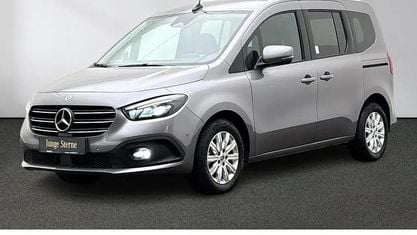 Gebraucht Mercedes T180 Progressive 116 PS (85 kW) 2025 Grau Van / Kleinbus