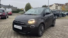 Schwarz Gebraucht 2022 Fiat 500e Icon Limousine | 17.997 € (Fairer Preis)