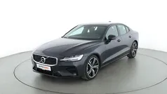 Grau Gebraucht 2020 Volvo S60 R-Design Limousine | 27.490 € (Fairer Preis)