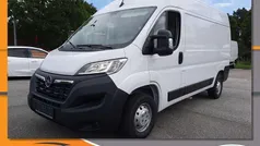 Weiß (casabl/arctic/eisweiss/kaolin) Gebraucht 2023 Opel Movano Edition Van | 29.980 € (Fairer Preis)