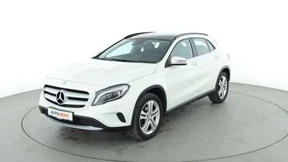 Weiß Gebraucht 2016 Mercedes GLA180 Style SUV | 17.910 € (Fairer Preis)
