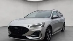 Silber Gebraucht 2024 Ford Focus ST-Line X Kombi | 23.990 € (Superpreis)