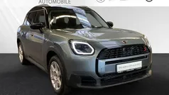 Smokey green metallic Gebraucht 2024 Mini Countryman SUV | 33.311 € (Superpreis)