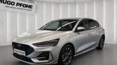 Silber Gebraucht 2024 Ford Focus ST-Line X Limousine | 25.490 € (Fairer Preis)