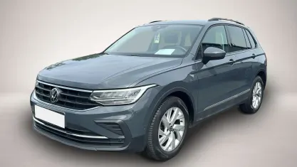 Gebraucht VW Tiguan Life 150 PS (110 kW) 2022 Grau SUV