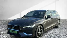 Platinum grey metallic Gebraucht 2022 Volvo V60 Ultimate Kombi | 39.970 € (Fairer Preis)