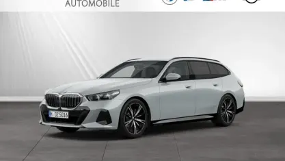 Gebraucht BMW 520 M Sport 197 PS (144 kW) 2025 Brooklyn grau Kombi