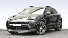 Tiefschwarzmetallic Gebraucht 2025 Porsche Macan SUV | 97.700 € (Superpreis)