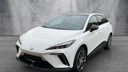 Usata MG MG4 EV Trophy 150 kW (204 CV) 2024 Bianco Utilitaria
