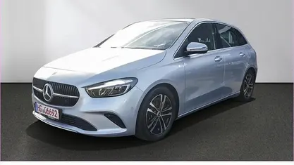 Lack hightechsilber Gebraucht 2025 Mercedes B200 Progressive Van / Kleinbus | 30.280 € (Guter Preis)
