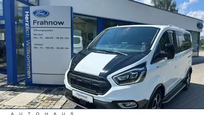 Gebraucht Ford Tourneo Active 185 PS (136 kW) 2022 Weiß Van / Kleinbus
