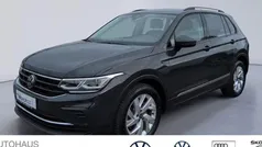 Gebraucht 2022 VW Tiguan Life SUV | 30.689 € (Fairer Preis)