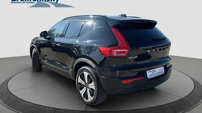 Schwarz Gebraucht 2023 Volvo XC40 Core SUV | 28.940 € (Guter Preis)