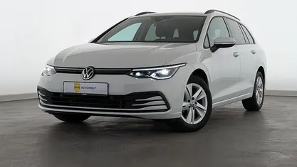 Gebraucht VW Golf VIII Life 131 PS (96 kW) 2023 Limousine