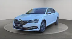 Moonweiß perleffekt Gebraucht 2023 Skoda Superb Style Limousine | 32.780 € (Fairer Preis)
