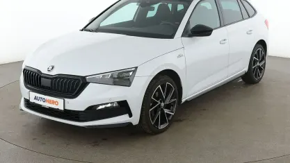 Gebraucht Skoda Scala Monte Carlo 150 PS (110 kW) 2023 Weiß Kleinwagen