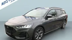 Magnetic metallic Gebraucht 2024 Ford Focus ST-Line X Kombi | 23.850 € (Fairer Preis)