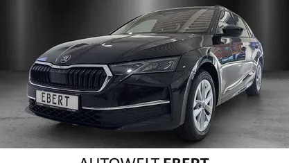 Gebraucht 2025 Skoda Octavia Selection Kombi | 37.880 € (Fairer Preis)